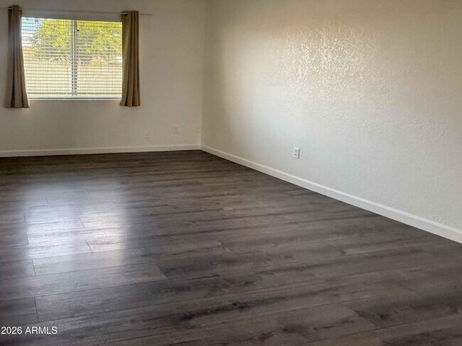 Building Photo - 16811 N 32nd Ave