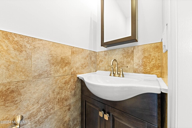 Building Photo - 314 NJ-34