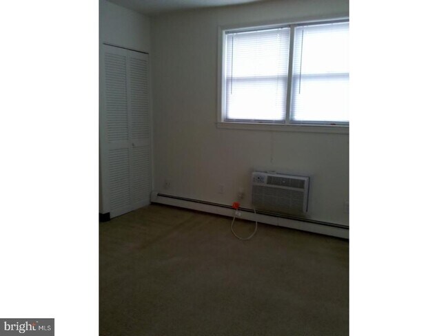 Building Photo - 7801 Hasbrook Ave