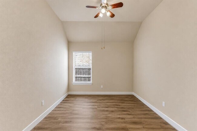 Building Photo - 203 Gaspar Bend
