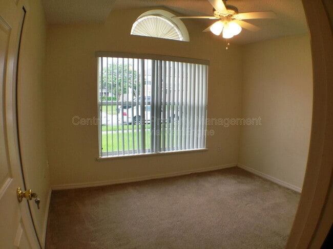 Building Photo - 3842 Stonefield Dr