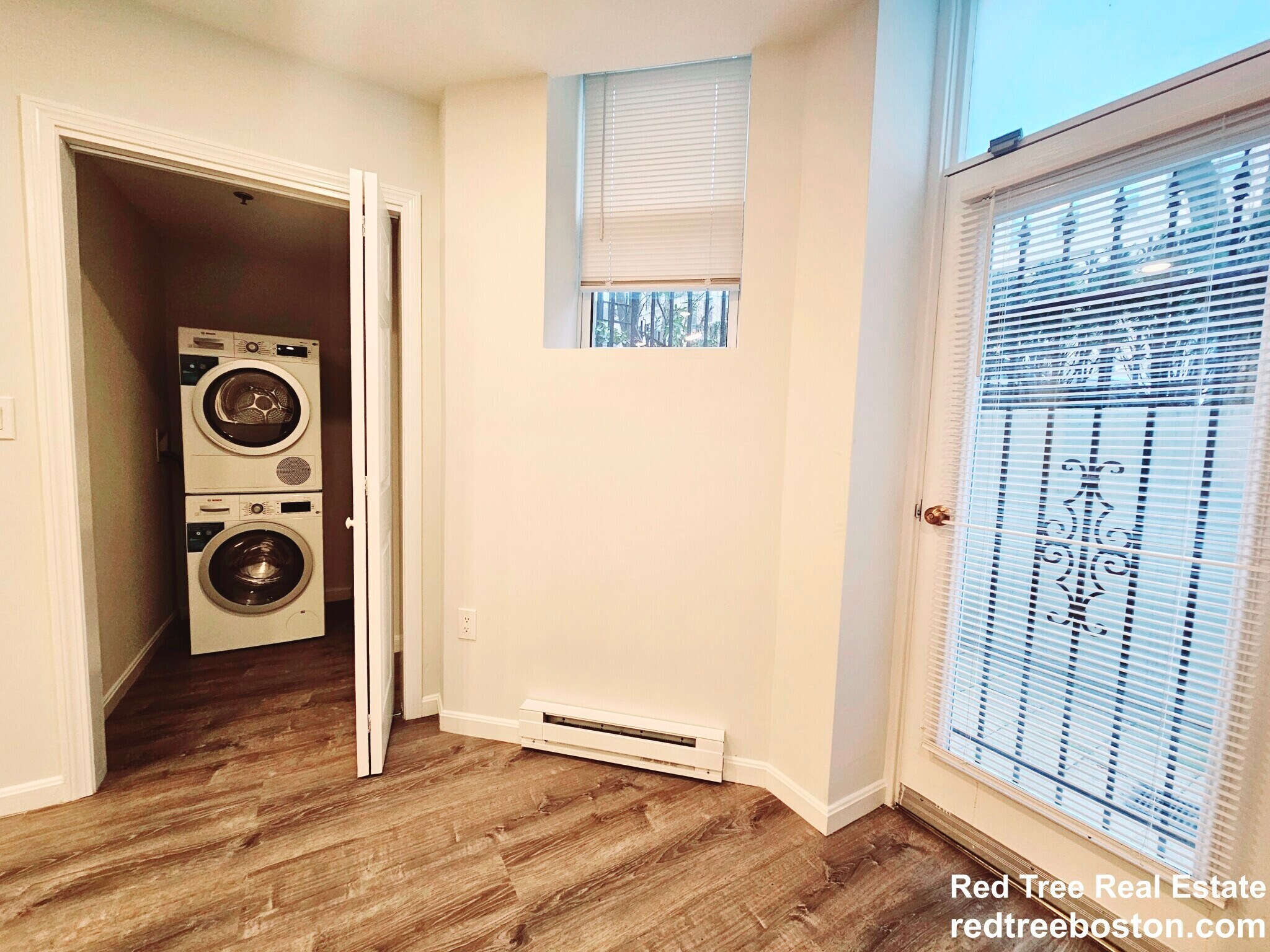 Building Photo - 24 Queensberry St