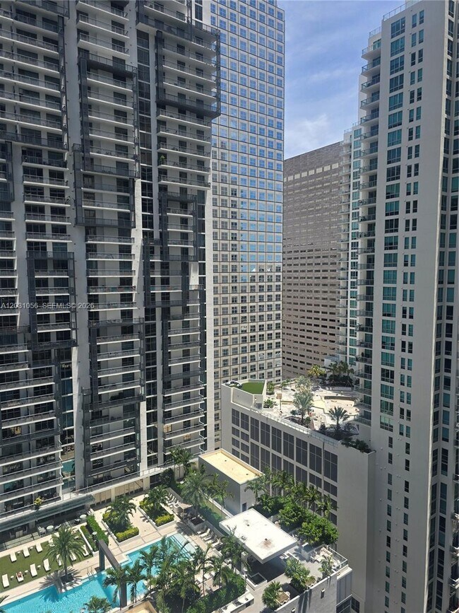 Building Photo - 300 Biscayne Blvd Way
