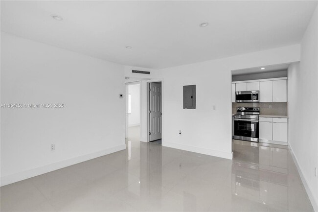 Building Photo - 21845 Goulds Ave