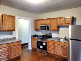 Building Photo - 340 Highland St