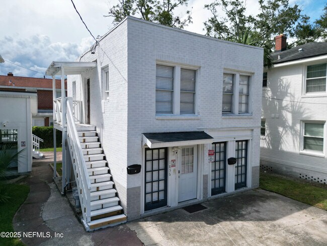 Building Photo - 1856 Naldo Ave