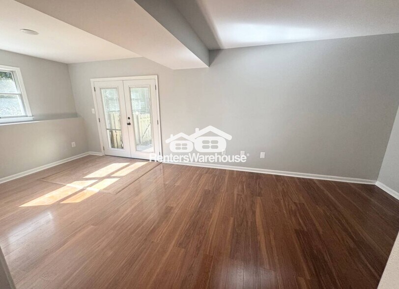 Building Photo - 6435 Williams St