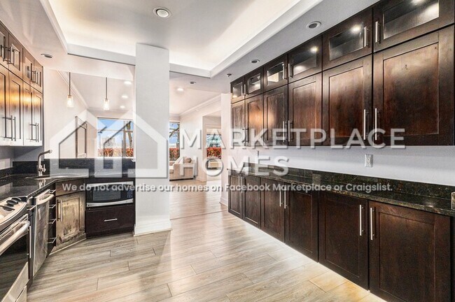 Building Photo - 300 Riverfront Dr