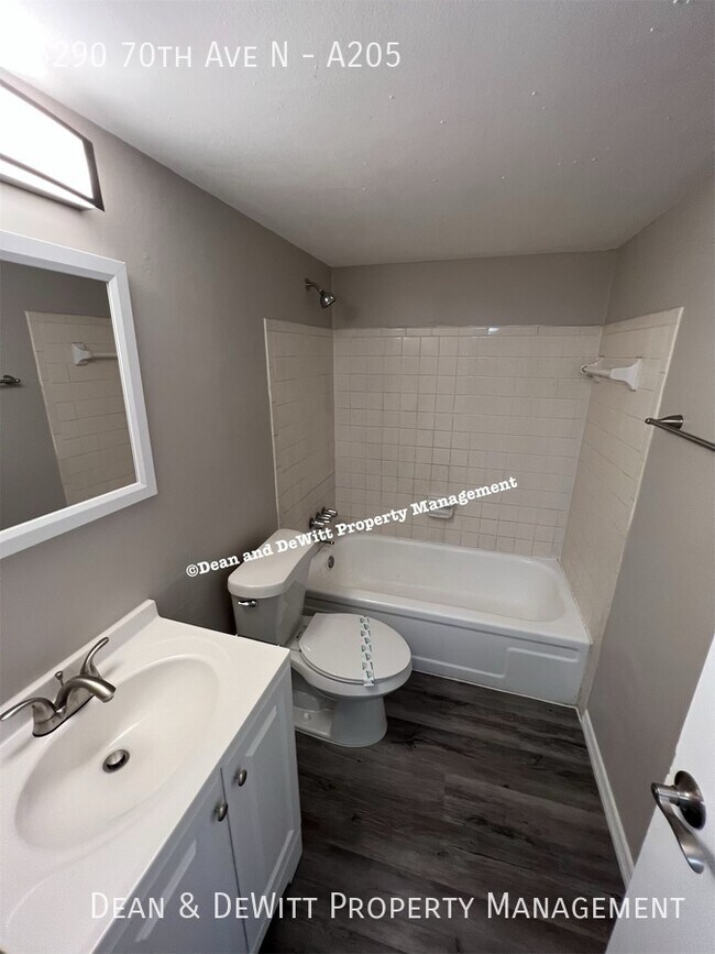 Building Photo - Pinellas Park | 2/1 Apt For Rent