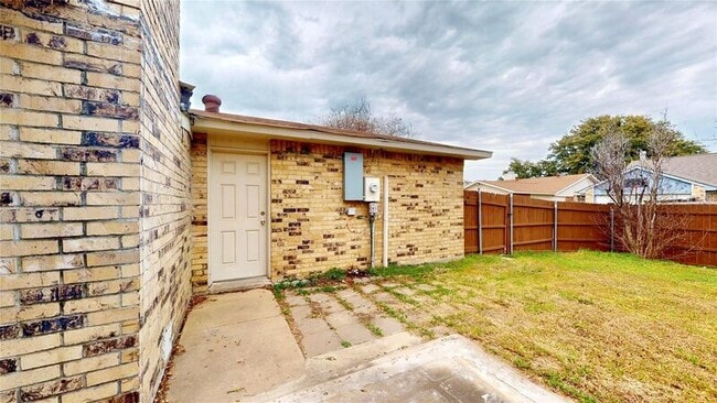 Building Photo - 4416 Augusta St