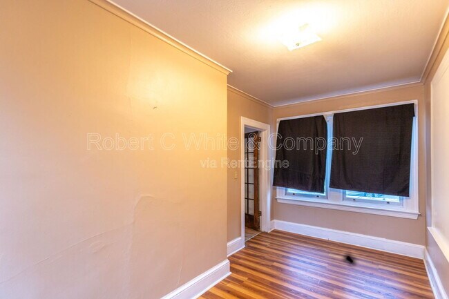 Building Photo - 35 Outlook Ave