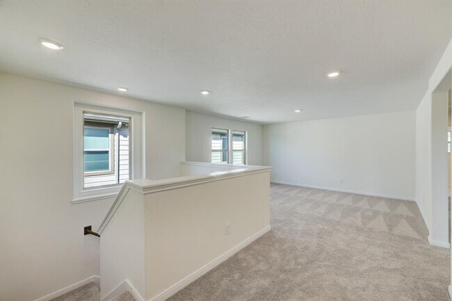 Building Photo - 14626 Hemlock Knl Ln
