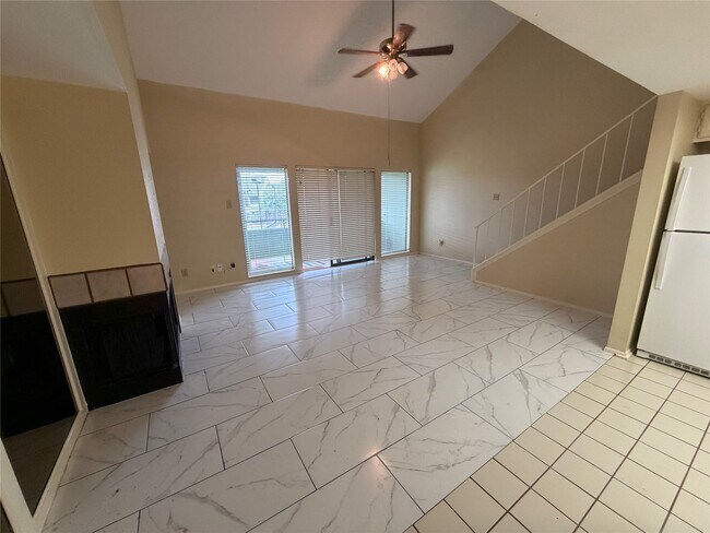 Building Photo - 14777 Wunderlich Dr