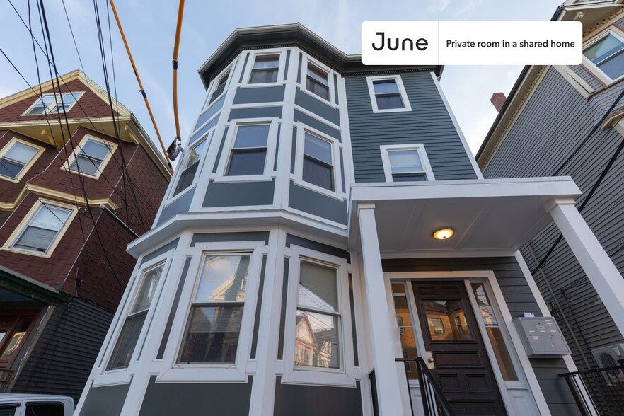 Building Photo - Room in Shared 4 bed/1 bath home in Mission Hill