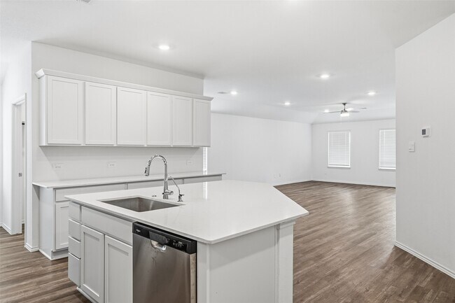 Building Photo - 6015 Mocha Palms Dr