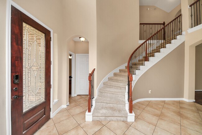 Building Photo - 18006 E Williams Bend Dr