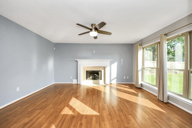 Building Photo - 3007 Cotter Lake Cir