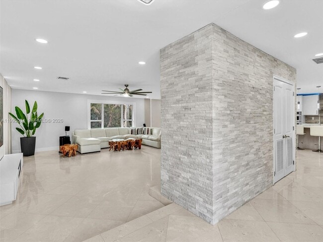 Building Photo - 6920 SW 182nd Way