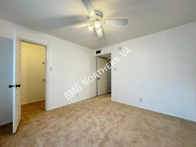 Building Photo - 3305 Wyndham Cir