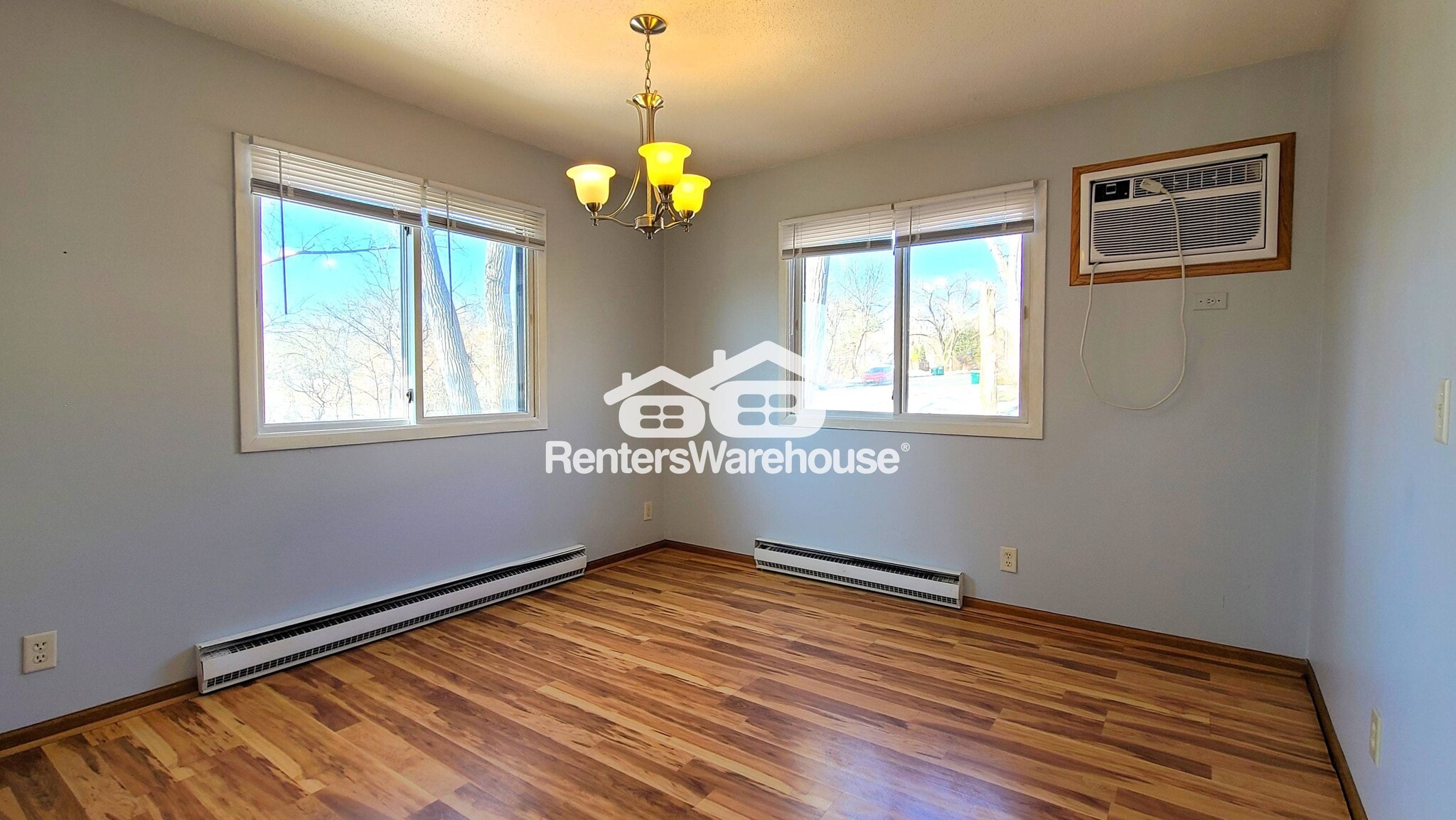 Building Photo - 208 S Winter St