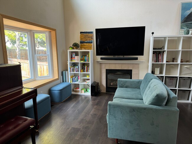 Building Photo - Stunning Home Near Waneka Lake with Modern Upgrades