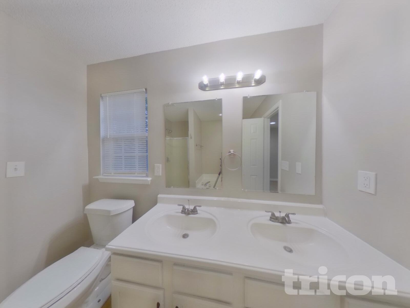 Building Photo - 3023 Willamette Valley Dr