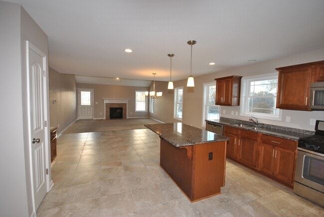 Building Photo - 4713 Mosey Ln