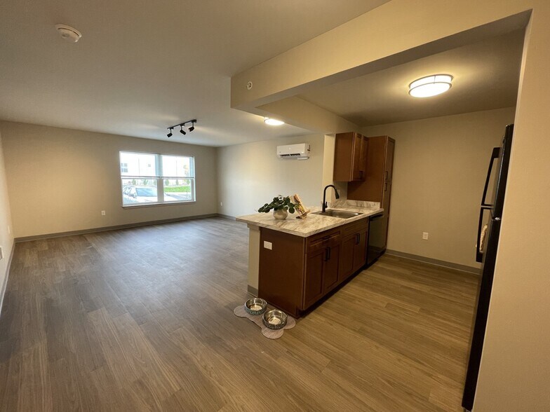 Building Photo - Hudson Heights Apartments