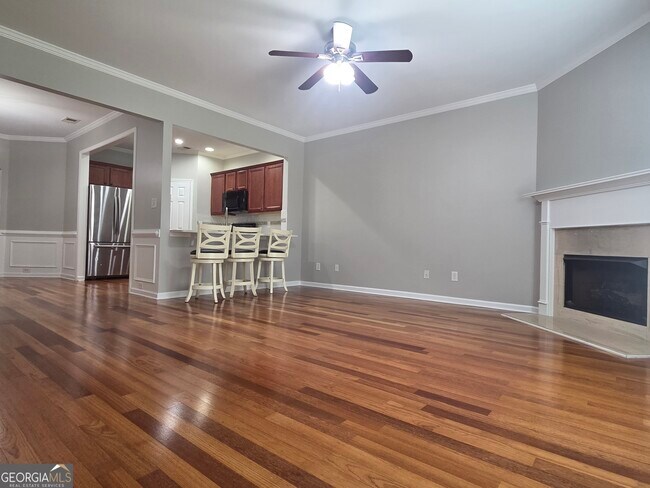 Building Photo - 2720 Beynon Ln NE