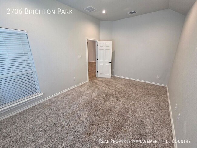 Building Photo - 2706 Brighton Park