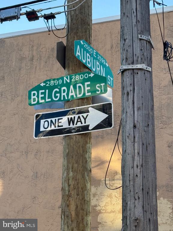 Building Photo - 2537 E Auburn St