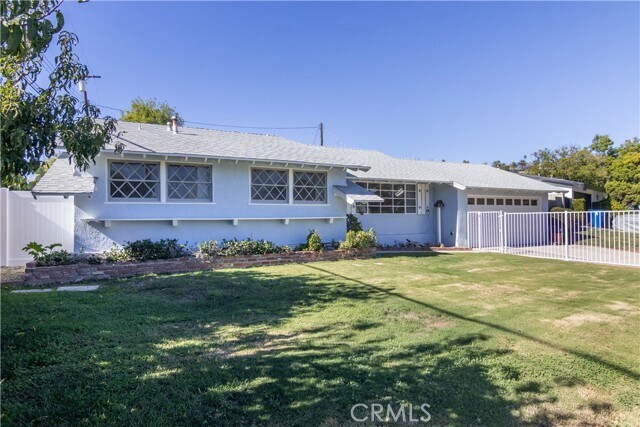 Building Photo - 11543 Swinton Ave