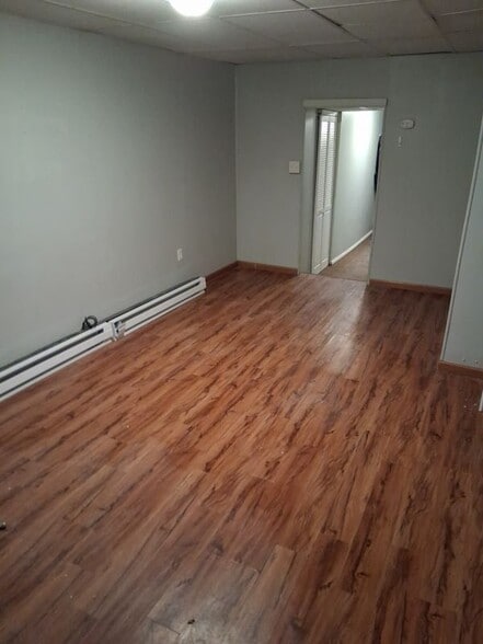 Building Photo - 909 Mahantongo St