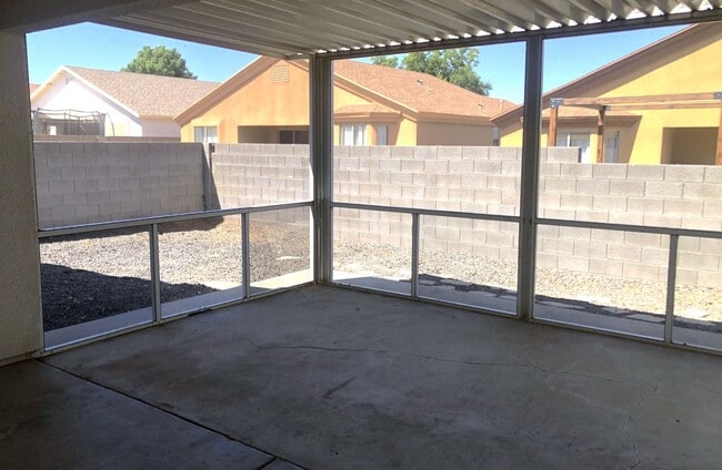 Building Photo - Coming Soon!  Beautifully Updated Home with Screened Porch Retreat