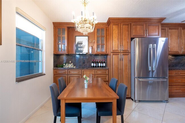 Building Photo - 3049 Wolverton C