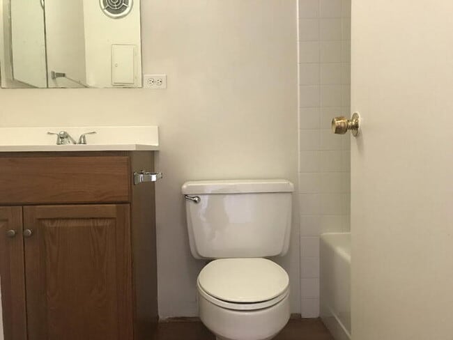 Building Photo - To register for the showing time below, note the 4 digit code: 4002 and click "APPLY NOW."(mobile...