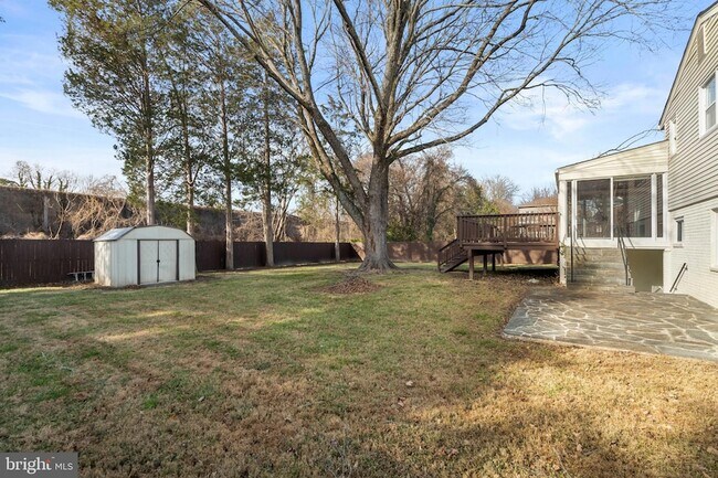 Building Photo - 1726 Baldwin Dr