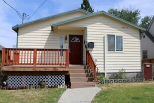 Building Photo - 1012 W Park St