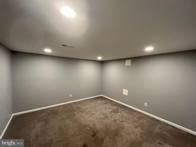 Building Photo - 6706 Longridge Dr