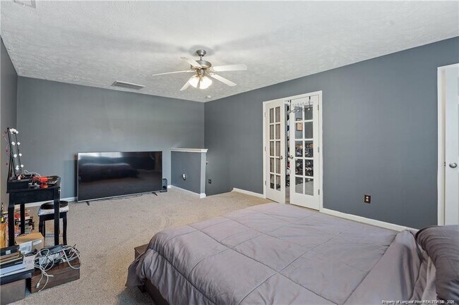 Building Photo - 717 Lenoir Dr