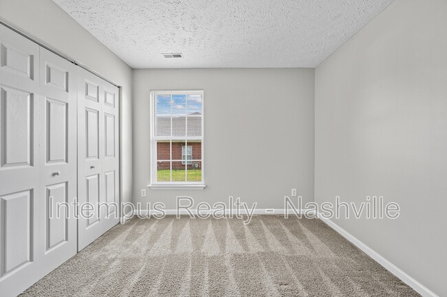 Building Photo - 553 Rose Cottage Cir