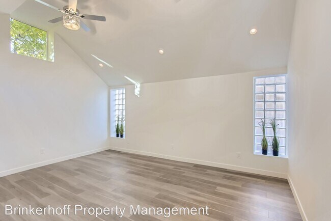 Building Photo - 1 br, 1 bath House - 1157 Josephine St