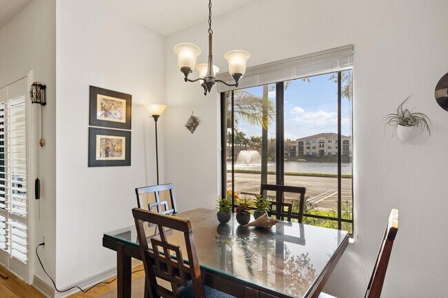 Building Photo - 3019 Alcazar Pl