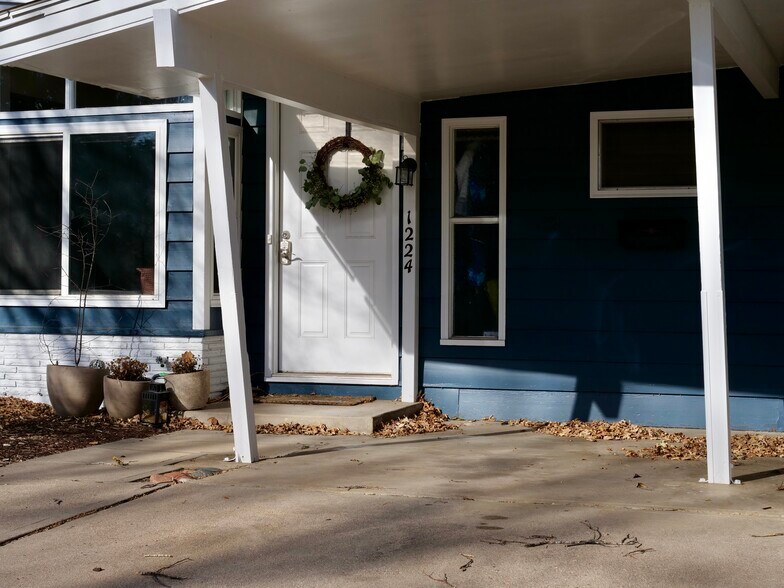 Building Photo - 1224 Westward Dr