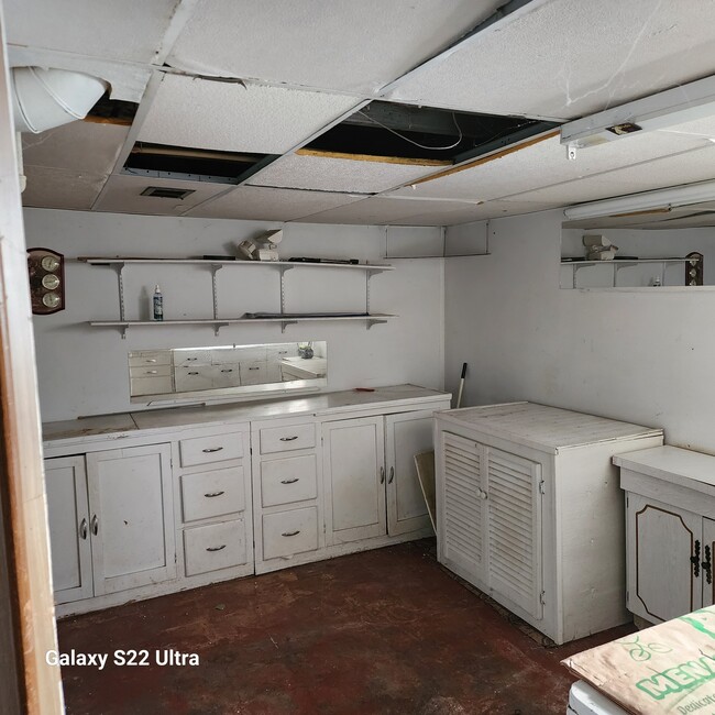 Basement kitchenette - 7141 Jackson Ave