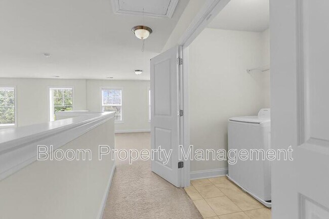 Building Photo - 1577 Krait Ct