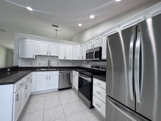 Building Photo - 4128 Corydon Ave