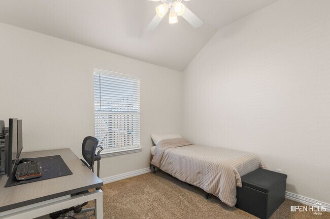 Building Photo - 5211 McSally Dr