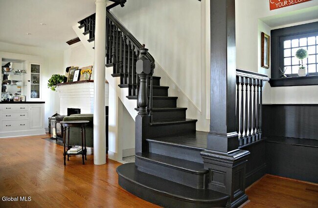 Building Photo - 55 State St