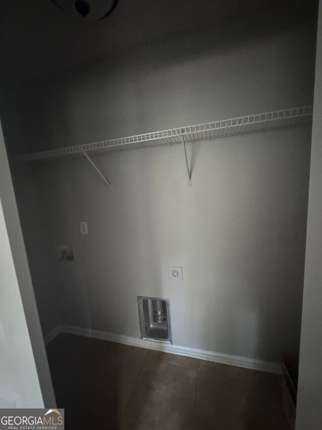 Building Photo - 10226 Stone St NW